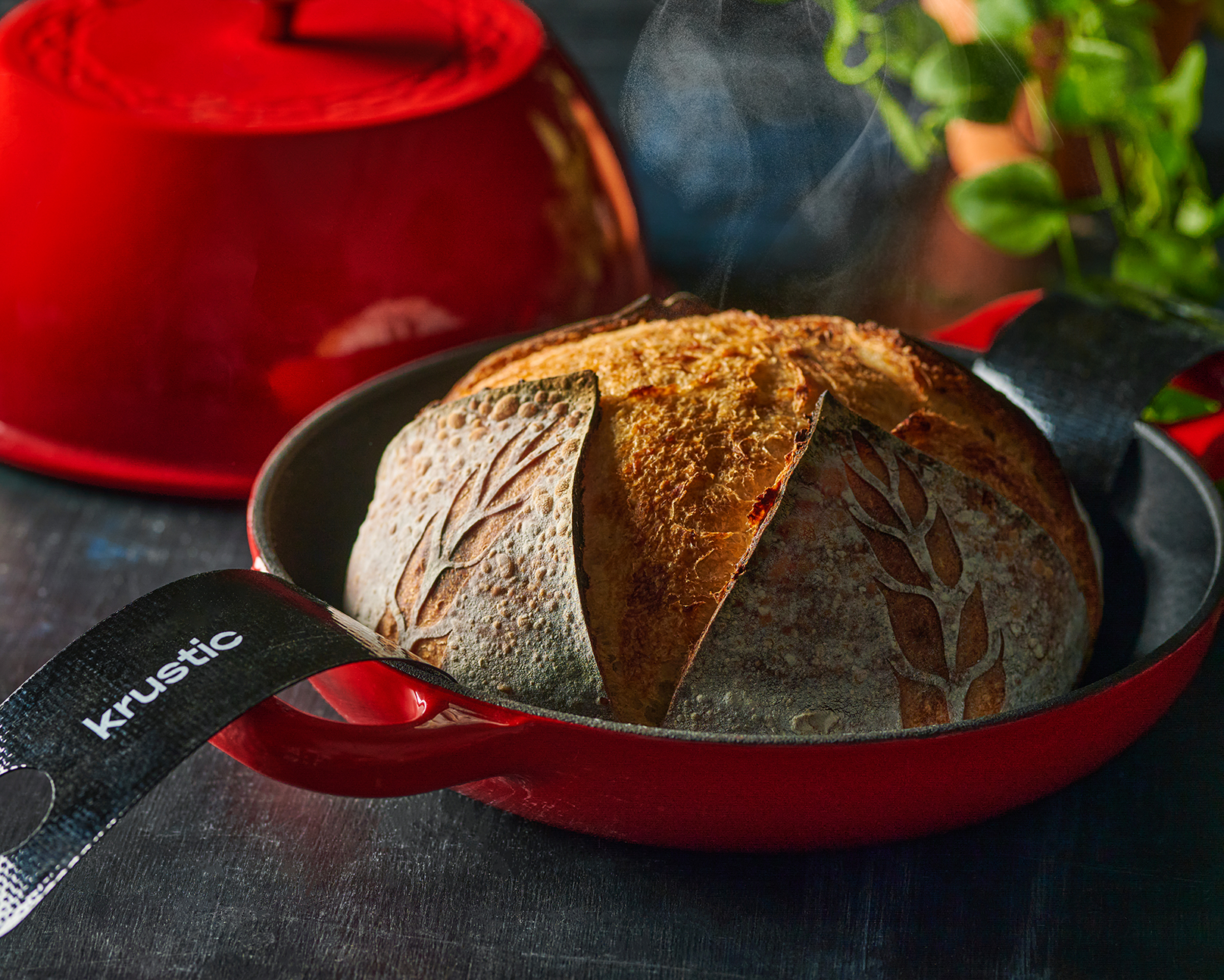 The Freeform Dutch Oven • Enameled Cast Iron • Round • 6-Quart