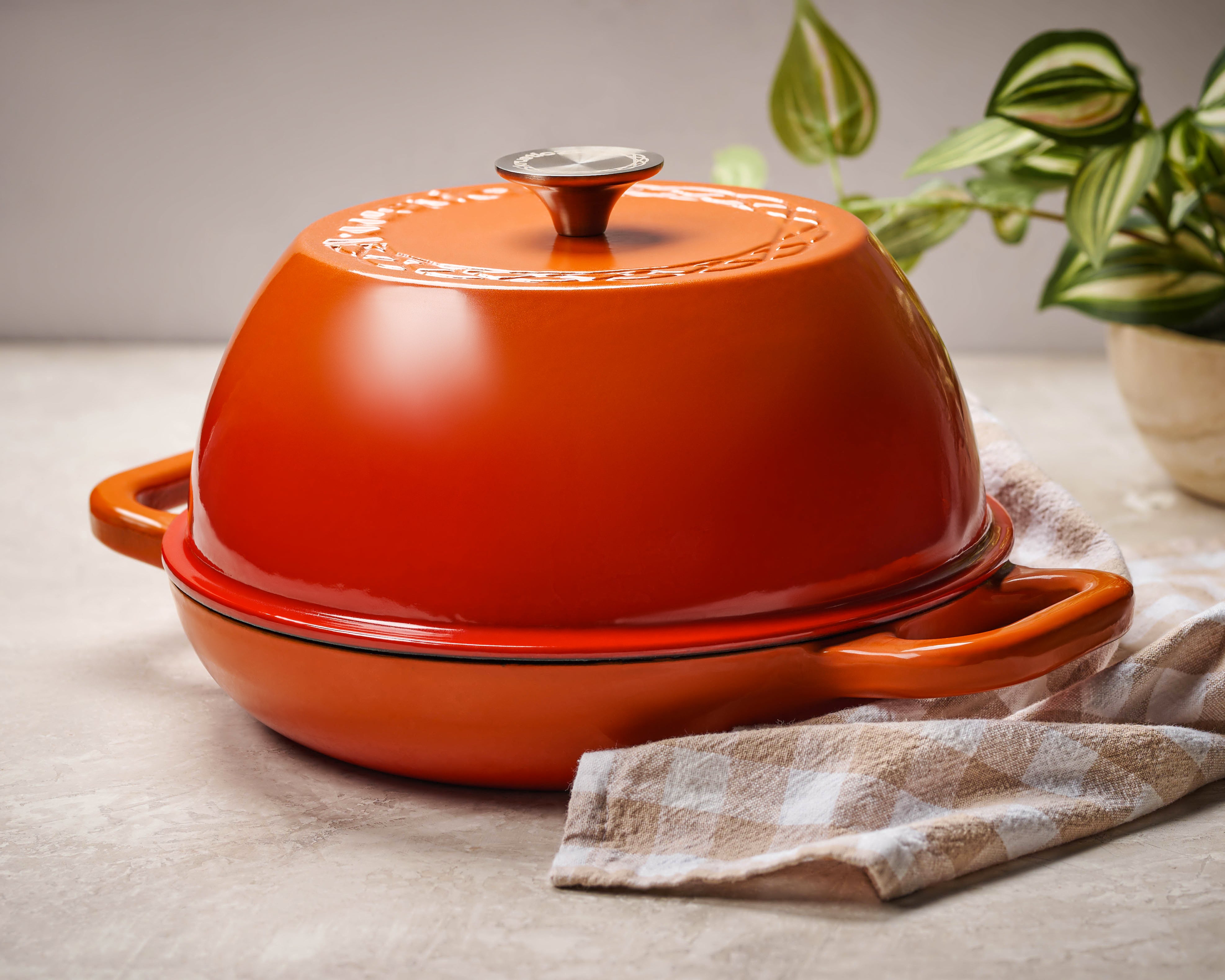 The Freeform Dutch Oven • Enameled Cast Iron • Round • 6-Quart