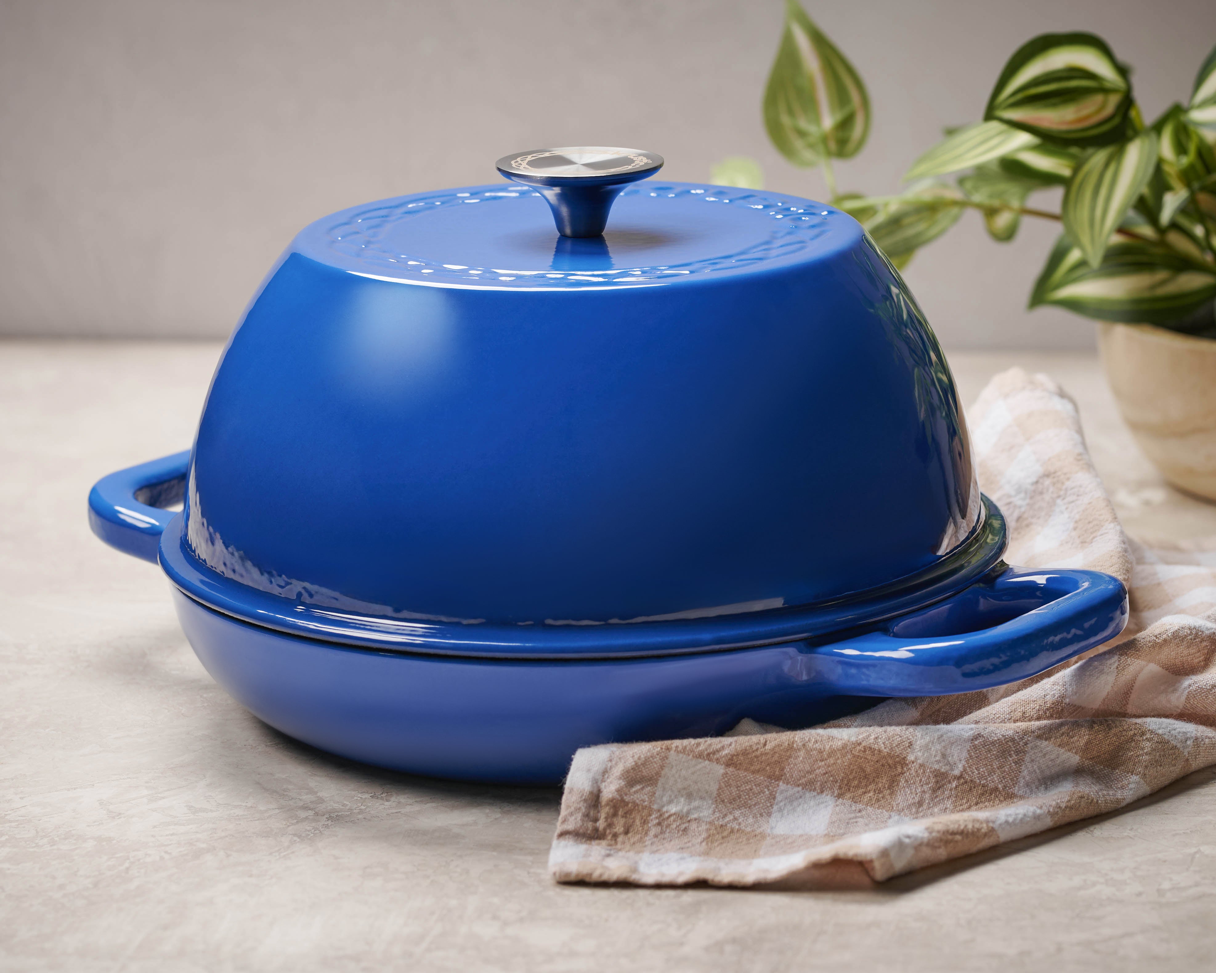 The Freeform Dutch Oven • Enameled Cast Iron • Round • 6-Quart
