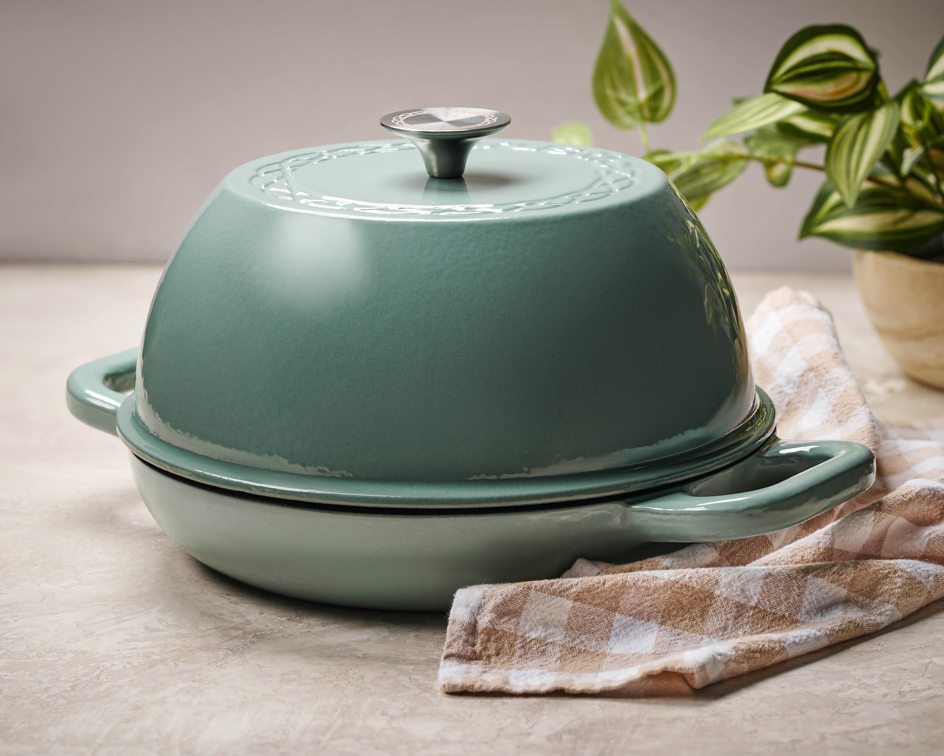 The Freeform Dutch Oven • Enameled Cast Iron • Round • 6-Quart