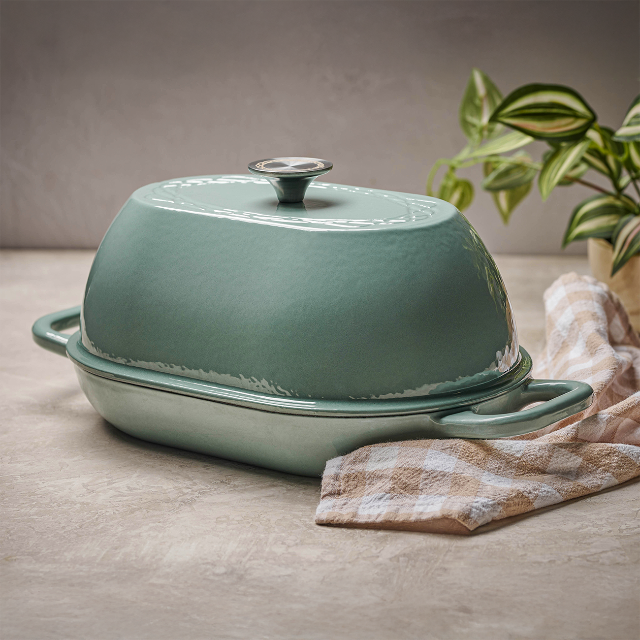 The Freeform Dutch Oven • Enameled Cast Iron • Oval • 5.5-Quart