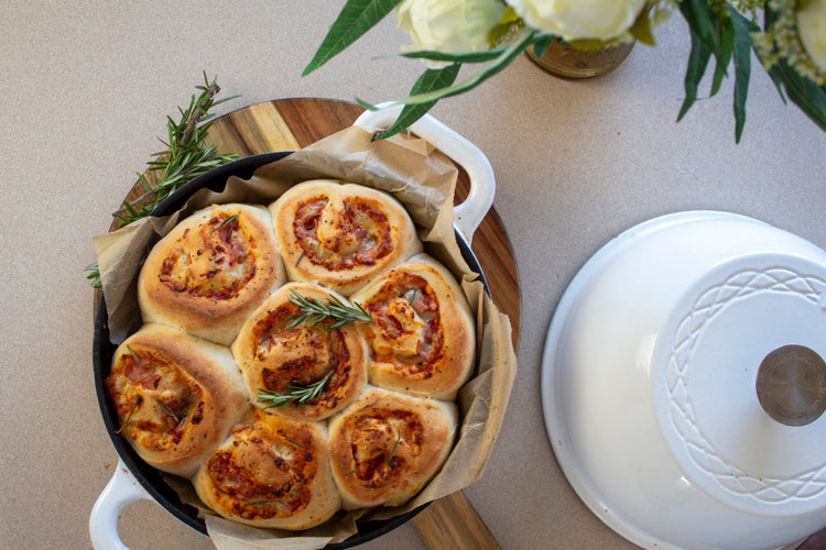 Cheesy Garlic Butter Scrolls