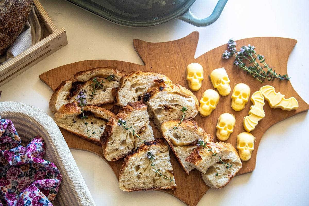 Caramelized Onion & Gouda Sourdough