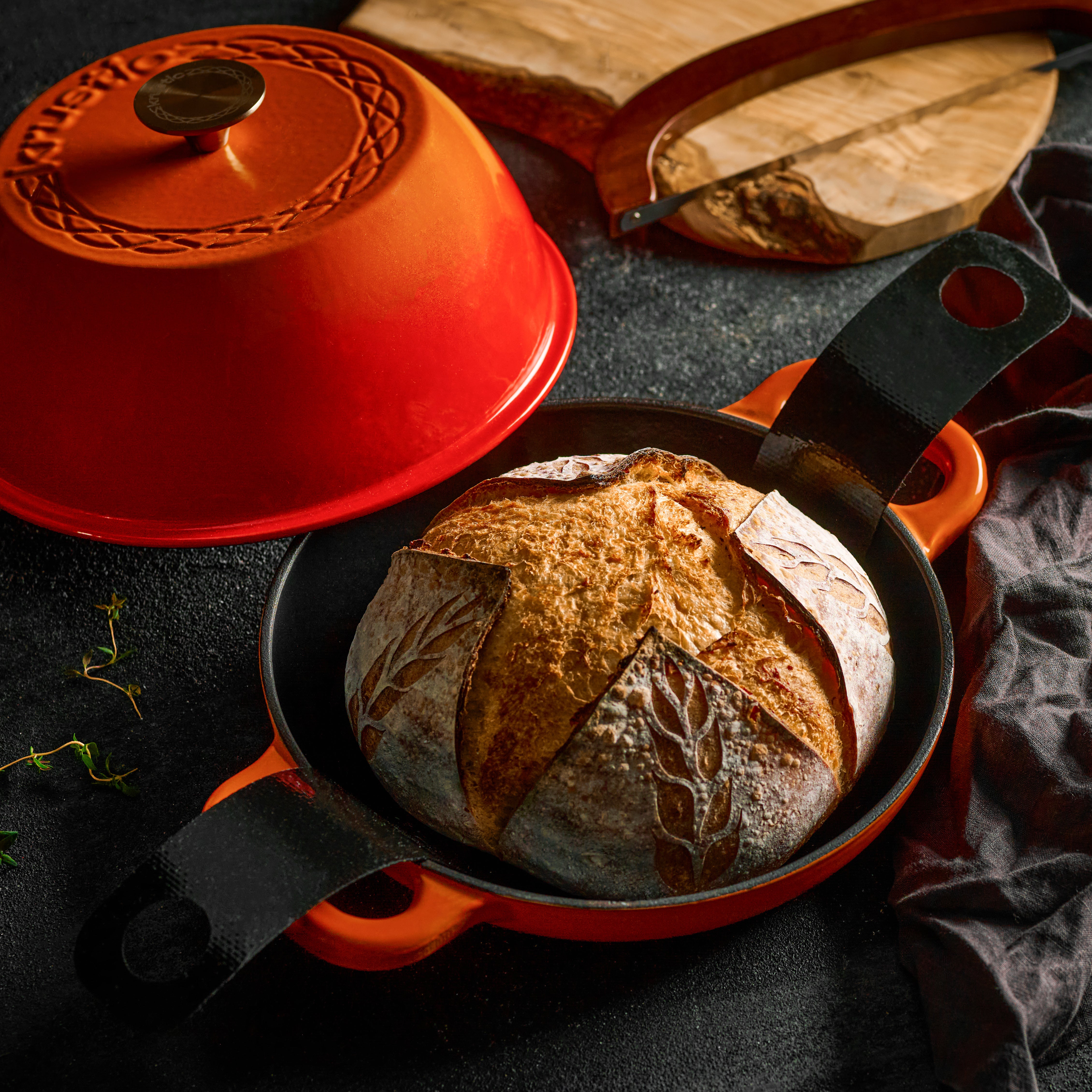 The Freeform Dutch Oven • Enameled Cast Iron • Round • 6-Quart